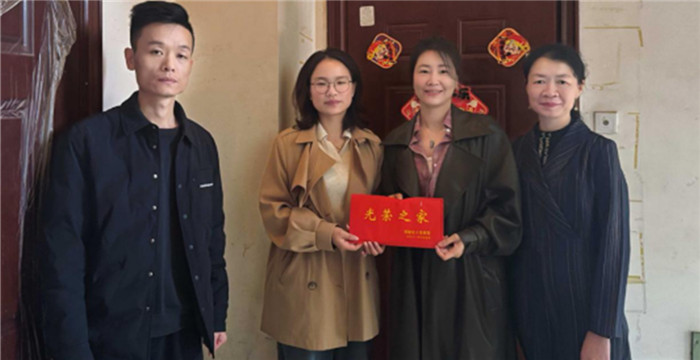 �������ҫ ��ů������